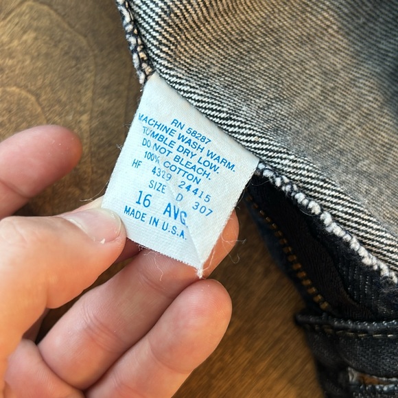 Vintage 90’s Black Denim Shorts - Picture 8 of 10